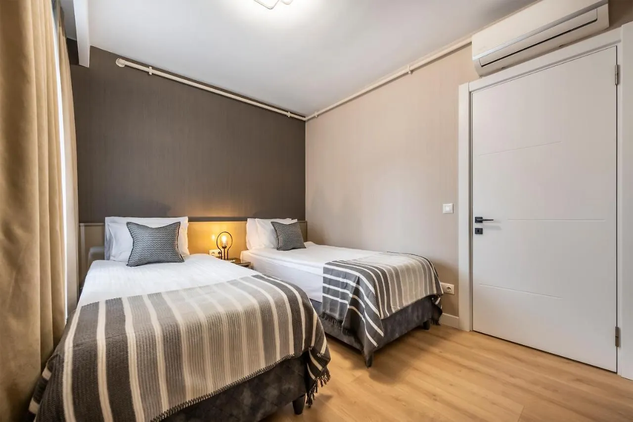 Ciragan Apart Bosphorus Istanbul Apartment
