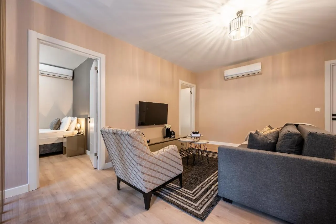 Ciragan Apart Bosphorus Istanbul