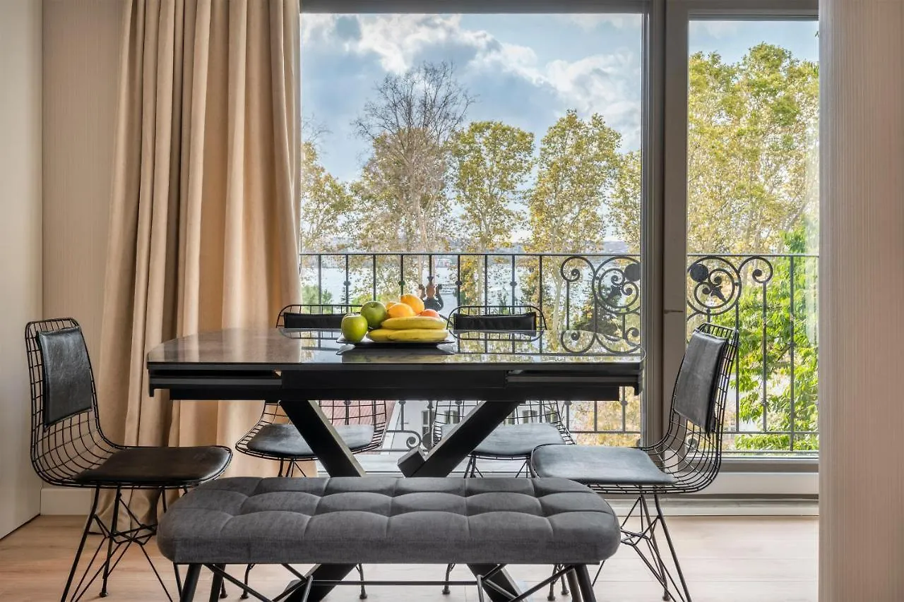 Ciragan Apart Bosphorus Istanbul Apartment